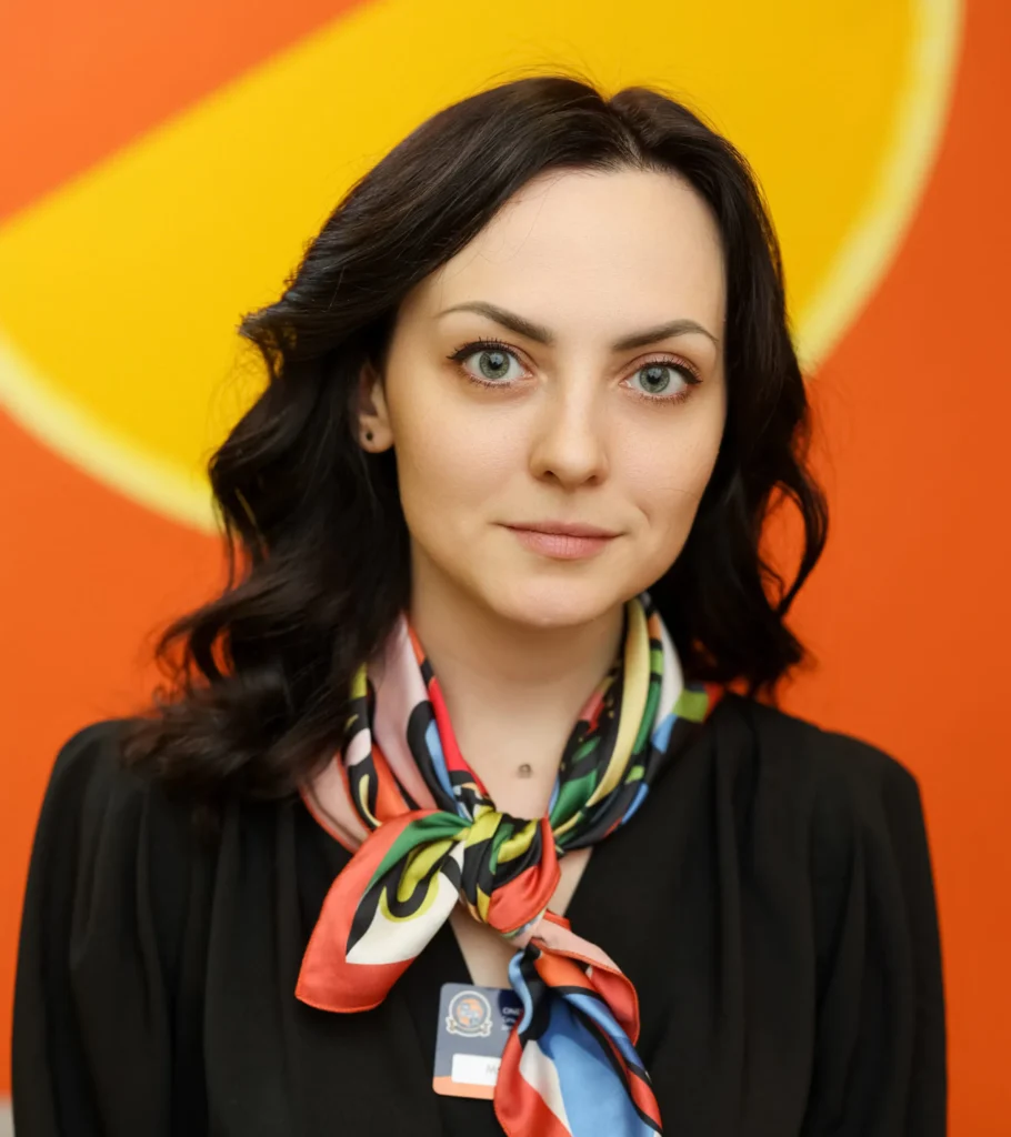 Родионова Елена, Педагог английского языка в школе ONE!