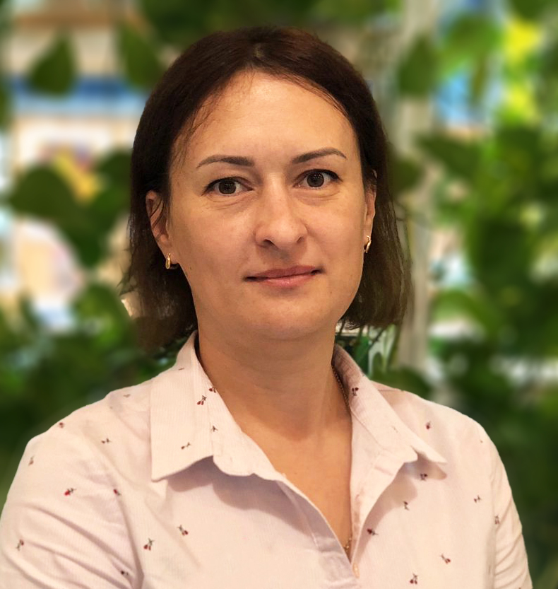 Бахейт Елена, Окончила Кыргызский Государственный Университет им И. Арабаева по специальности «Дефектология